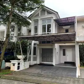 Rumah 2 lantai model classic, whitsand greenwich park di bsd city