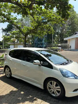 Honda Jazz RS GE8 AT 2010 Mulus Terawa5