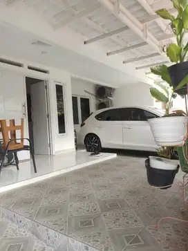 Rumah cantik siap huni SHM simple dekat mesjid Bintaro sek 4 LH 016