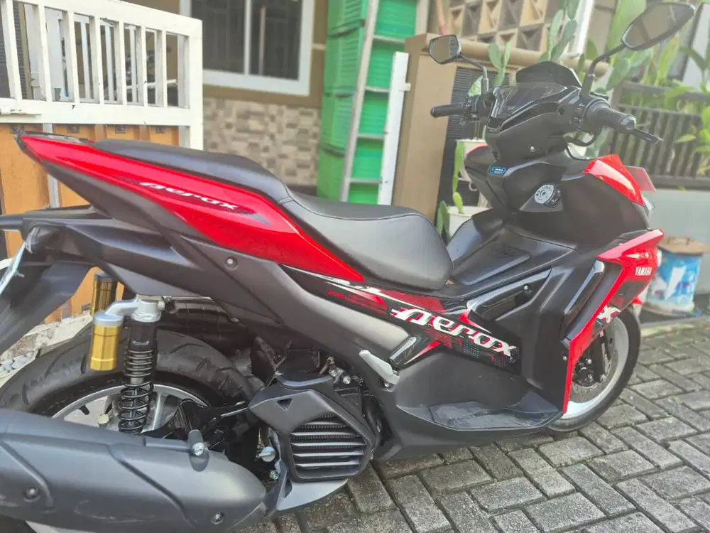 Jual cepat Yamaha Aerox 2023 pemakaian pribadi Seperti Baru