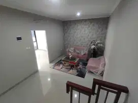 Rumah mewah 2 lantai dekat Mall Sunter di jakarta utara