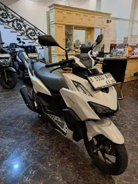 HUB KOKOM DP 2 JT VARIO 160 ABS 2025 KM RENDAH MOTOR GRES PAJAK HIDUP