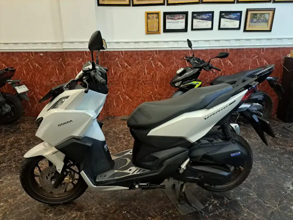 HUB KOKOM DP 2 JT VARIO 160 ABS 2025 KM RENDAH MOTOR GRES PAJAK HIDUP