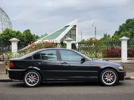 BMW 318i 2003 Bensin