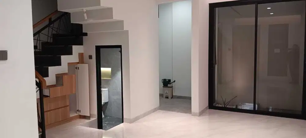 Termurah Rumah Baru 2 1/2 Lantai Siap Huni Dekat Matoa Residence Jakse
