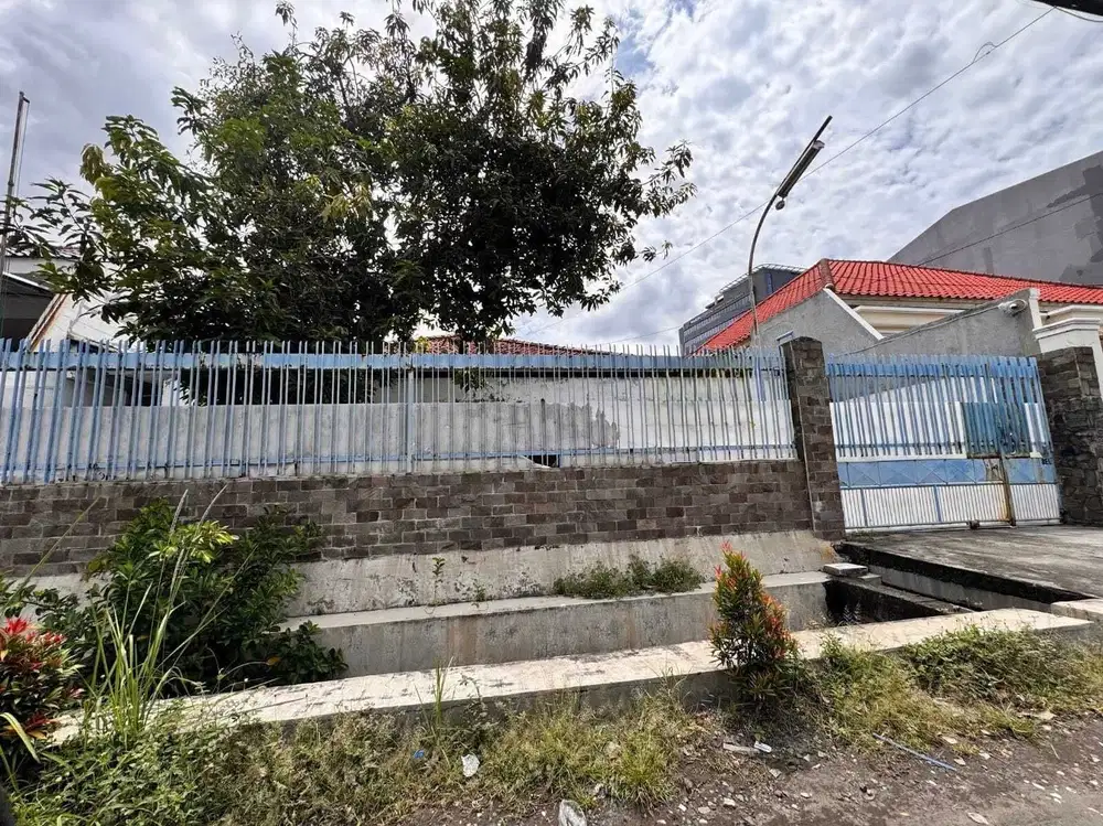 DIJUAL RUMAH HITUNG TANAH DI DHARMAHUSADA