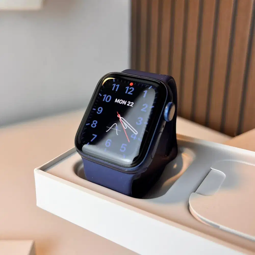 Apple Watch Series 6 40mm Blue iwatch Battery Health 91%
