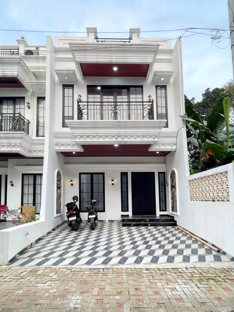 Rumah Baru Mewah Dalam Cluster Besar Pinggir JalanRaya Di Jagakarsa