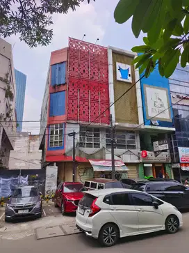 DIJUAL 2 RUKO GANDENG HOEK MELAWAI JAKARTA SELATAN