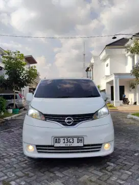 Nissan Evalia 1.5 SV matic 2014