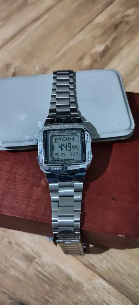 Dijual jam tangan casio ori...harga nego