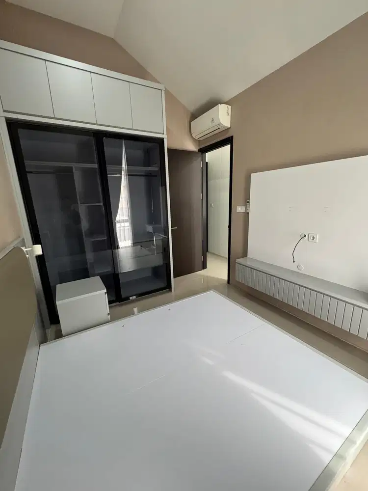 DIJUAL CEPAT RUMAH CANTIK DAN MURAH FURNISHED CITRA GARDEN 8
