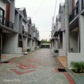 Rumah Ready stok All In 2 Lantai Di Cimanggis Depok