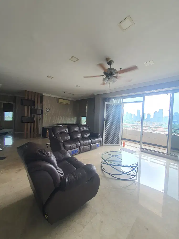 Kintamani 3BR + study 200m2 nicely furnished