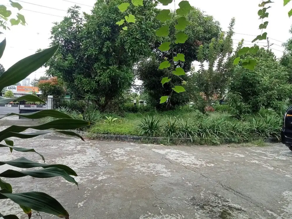 Rumah pinggir jalan raya Manahan solo kota hitung tanah - 3