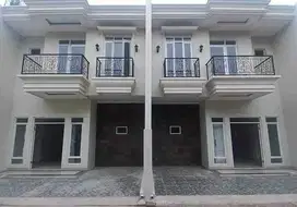 rumah terlaris cempaka putih 5 dekat yarsi,rsij,busway,kemayoran