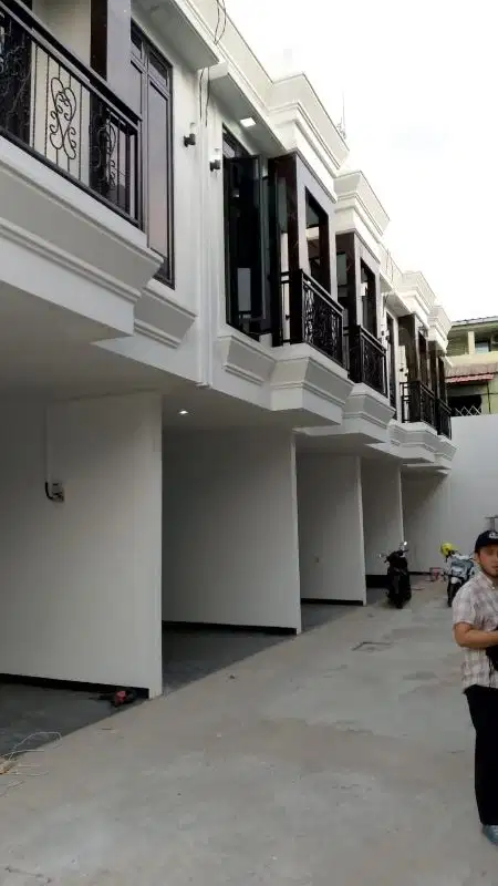 Rumah Mewah Elit Campaka putih 2 menit lapangan ARCICI