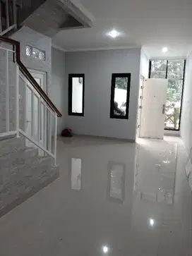 Di jual Rumah Mewah Elit Hook Dalam Komplek Taspen cempaka putih