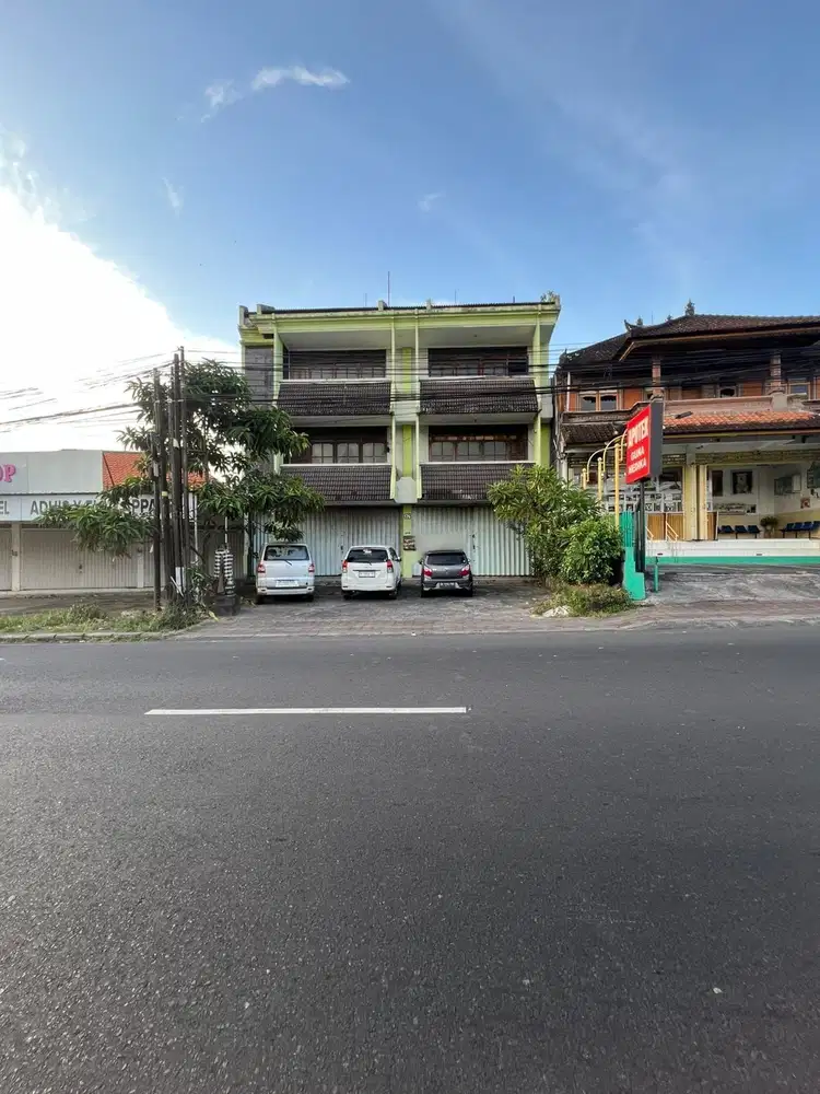 Dijual Cepat 2 Unit Ruko Gandeng plus Gudang, Jalan Gunung Agung