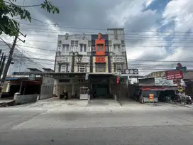 Ruko di Jalan Gaperta ( Dekat Kapten Muslim )