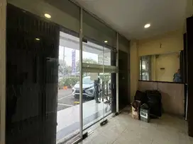 sewa ruko 3 lantai  tangcity untuk Apotek