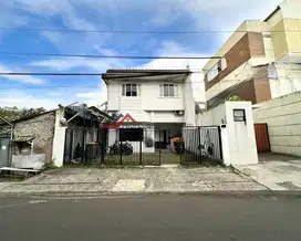 Rumah Lokasi Srategis Cocok Untuk Rumah Kost, Kantor,Rumah Tinggal