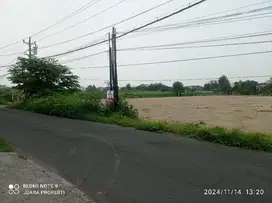 TANAH COLOMADU SOLO  DEKAT RUMAH PENSIUN PAK JOKOWI