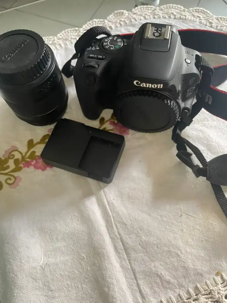 Canon 200D bekas