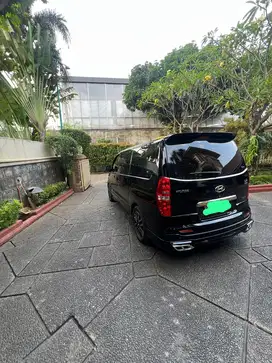 Hyundai H1 Royale Limited Edition 2.4 Bensin 2018