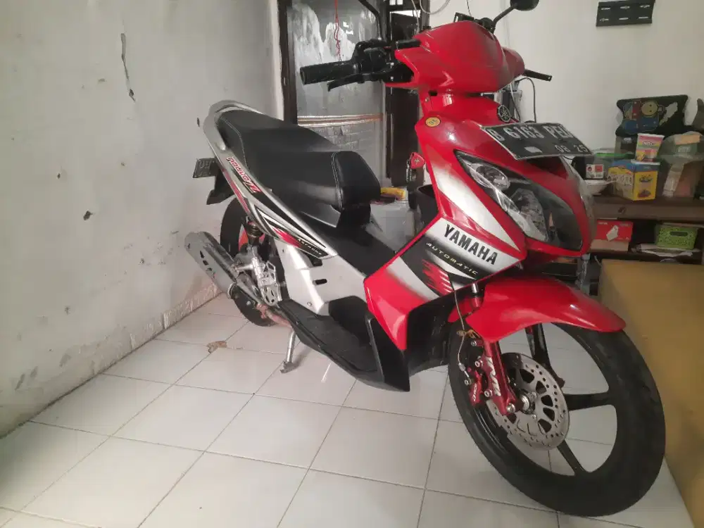 Nouvo z 2005 yamaha