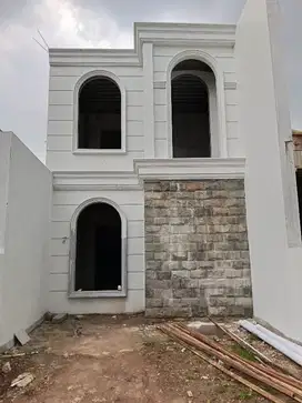 Rumah Mewah Model Eropa Di Cimanggis Dkt Cibubur