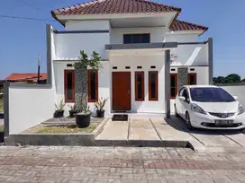 rumah mewah tinggal unit free desain bisa kpr lokasi banyuanyar solo