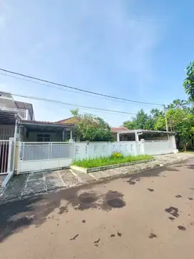 Rumah Siap Huni Baru Renovasi Free Biaya Notaris Di Taman Yasmin