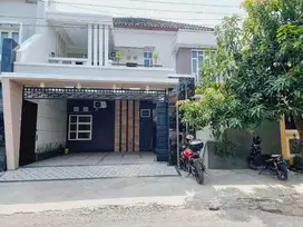 Rumah Mewah 2 Lt Akses Jalan Lebar Solo Kota