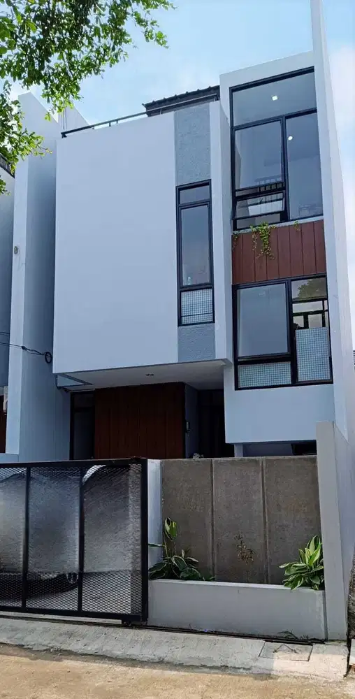 S453 Rumah Baru Modern 3 Lantai Murah di Duren Sawit Jakarta Timur