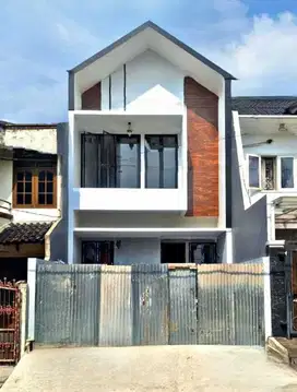 ZN38 Terbaru Rumah Modern Akses 2 mobil di Pondok Kelapa Jakarta Timur