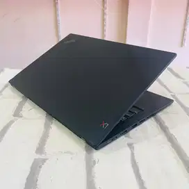 LENOVO THINKPAD X1 CARBON 7TH// CORE i5 GEN8// RAM 8GB