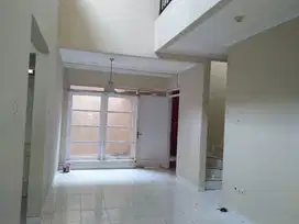Dijual Rumah di Cluster Depan Kota Wisata, Dekat Tol!