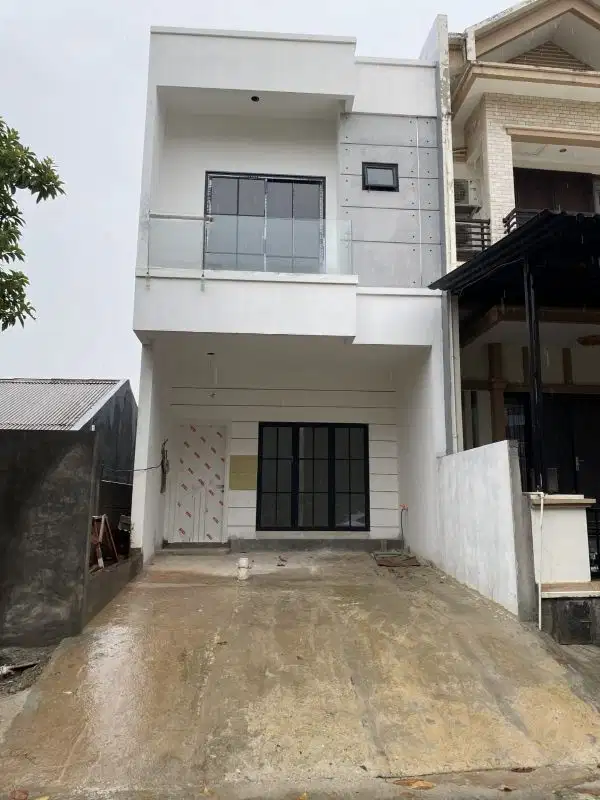Dijual Rumah Baru Green Garden, Jalan Panjang Jakarta Barat