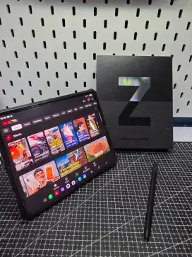 Samsung Z Fold 3 12/512 Resmi