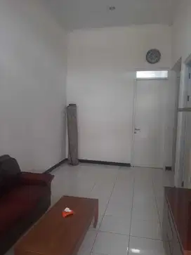Rumah Modern Minimalis siap huni dekat Tol Kopo dan TKI