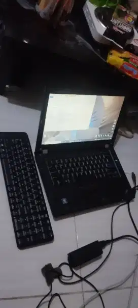 DI JUAL LAPTOP MERK LENOVO URGENT...