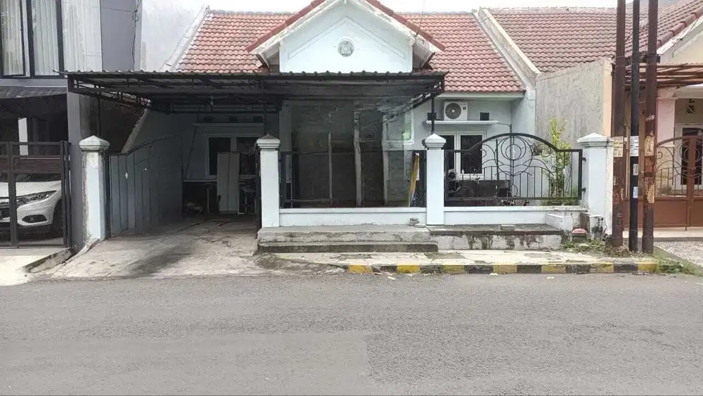 Dijual Rumah Cantik Raya Wiguna Timur