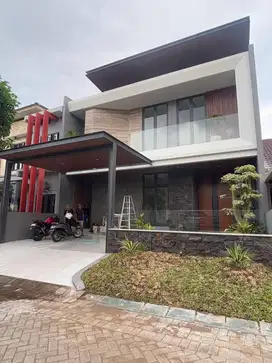 Rumah Mewah Semi Furnished Surabaya Barat CITRALAND