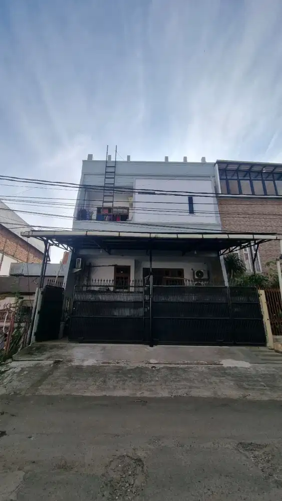 Rumah 2Lantai Strategis Dekat IPEKA di Green Ville Jakarta Barat