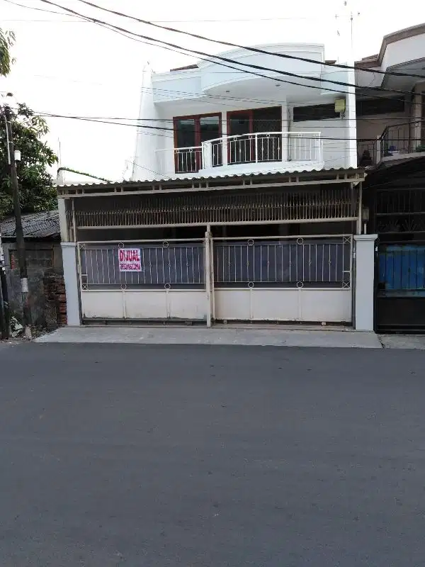 Rumah Lebar & Siap Huni di Duri Kepa, Jakarta Barat