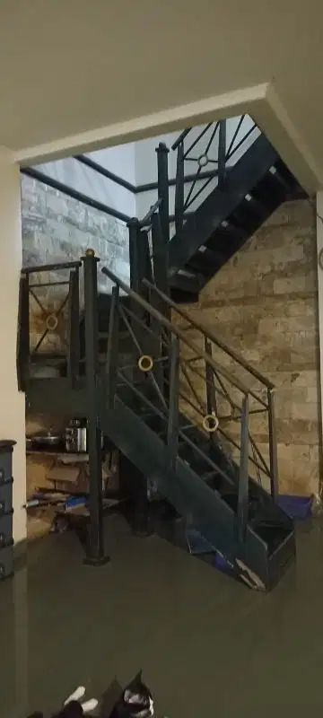 Rumah Eklusif Indah dalam komplek Dekat dengan Mall