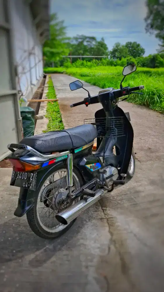 Astrea Prima Hitam 1991