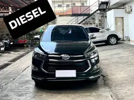 Toyota Innova Venturer Diesel AT 
2019