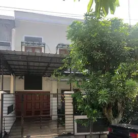 DI JUAL RUMAH SEKTOR 1E GADING SERPONG SIAP HUNI